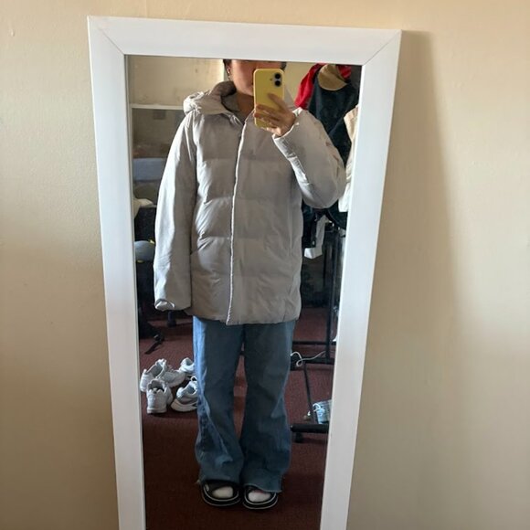 Uniqlo Seamless Down Short Coat size S - Picture 1 of 4